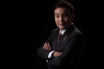Bộ ảnh doanh nhân chụp cho ông Huỳnh Hiền Hiếu - CEO của Gold Bear Trading & Manufacturing V.M Co., Ltd